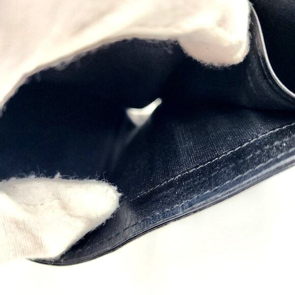 BURBERRY Black embossed patent leather kiss lock compact wallet - Picture 16 of 16